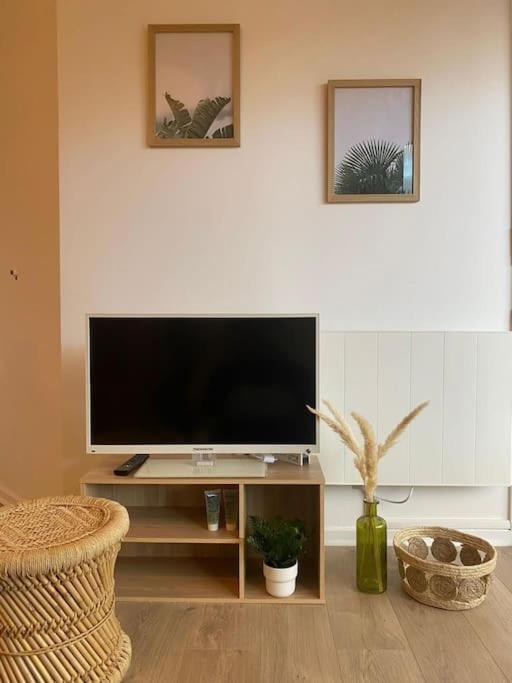 The Jungle Studio, Loggia & Parking Dans Residence 로만스수르아이져 외부 사진